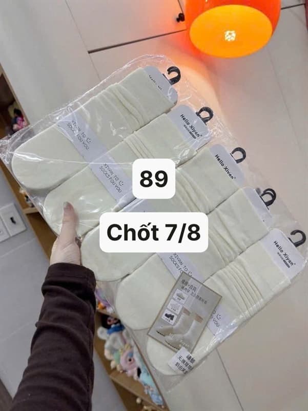 07/08 Set 10đ tất cao trắng kem trơn #L7802