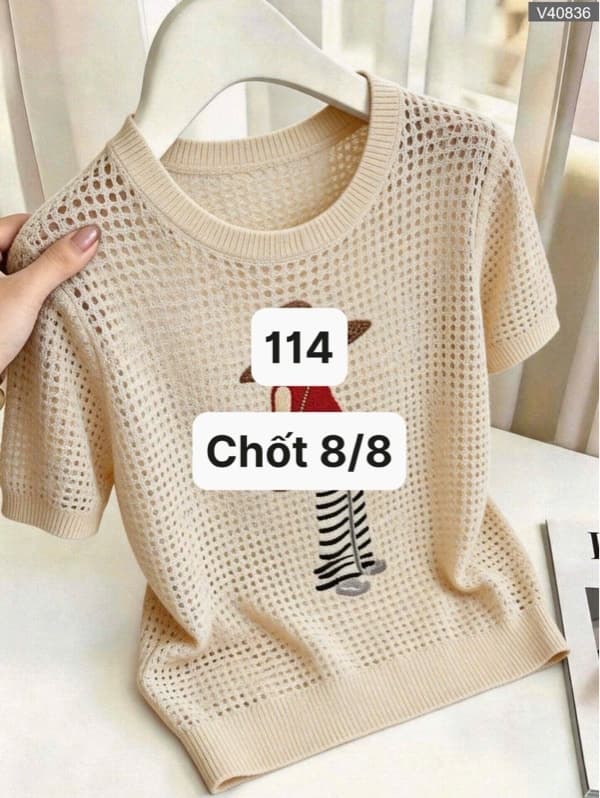 08/08 Áo dệt kim cổ tròn hoạ tiết cô gái #N08832
