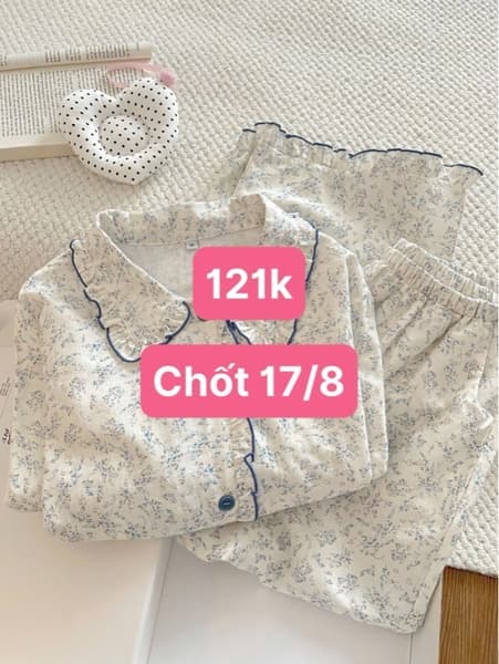 17/08 Set đồ ngủ dài hoa nhí tone trắng xanh biển #N17810 - L