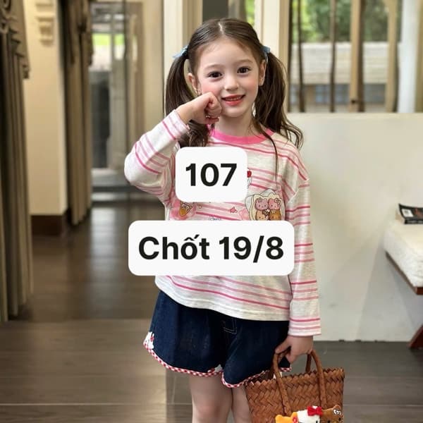 19/08 Set áo dài tay kẻ ngang hoạ tiết Kitty phối quần short jean #U0323 - 150