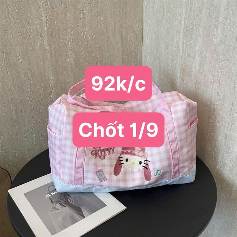 01/09 Túi du lịch xách tay tone hồng caro Hello Kitty #N01948